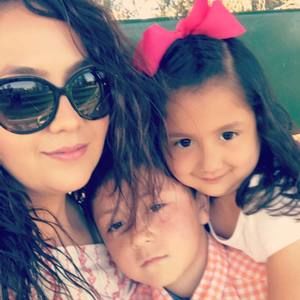 Meet your Posher, Marcela